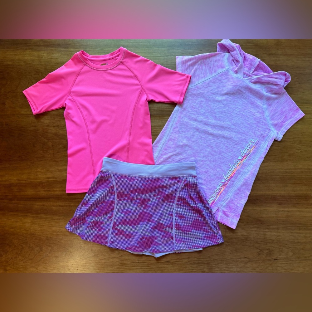 Danskin skirt and shirt combo